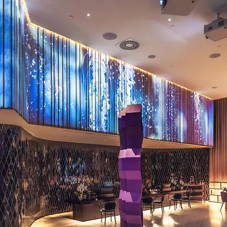 Hotel Me By Melia 5*