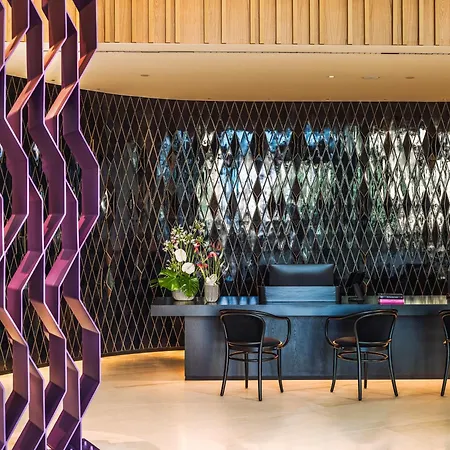 Me By Melia Отель Лиссабон