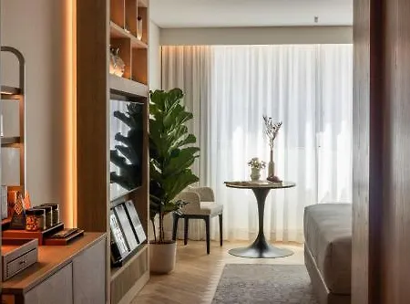 Hotel Me By Meliá