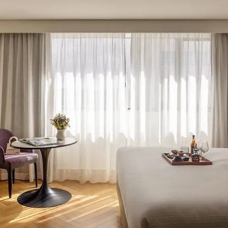 Me By Melia فندق 5*