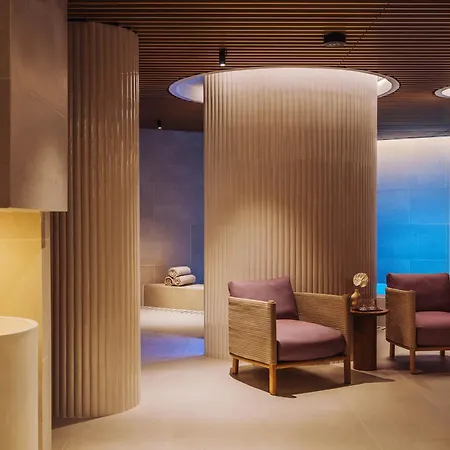 فندق Me By Melia 5*