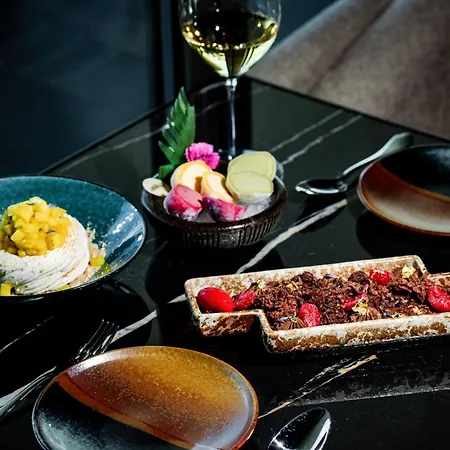 Me By Melia فندق